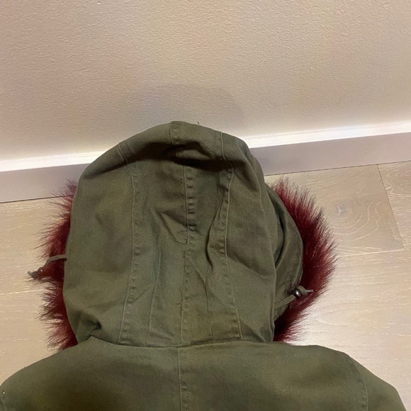 AVEC LES FILLES olive military coat with burgundy faux fur lining. Size XS - Picture 5 of 15